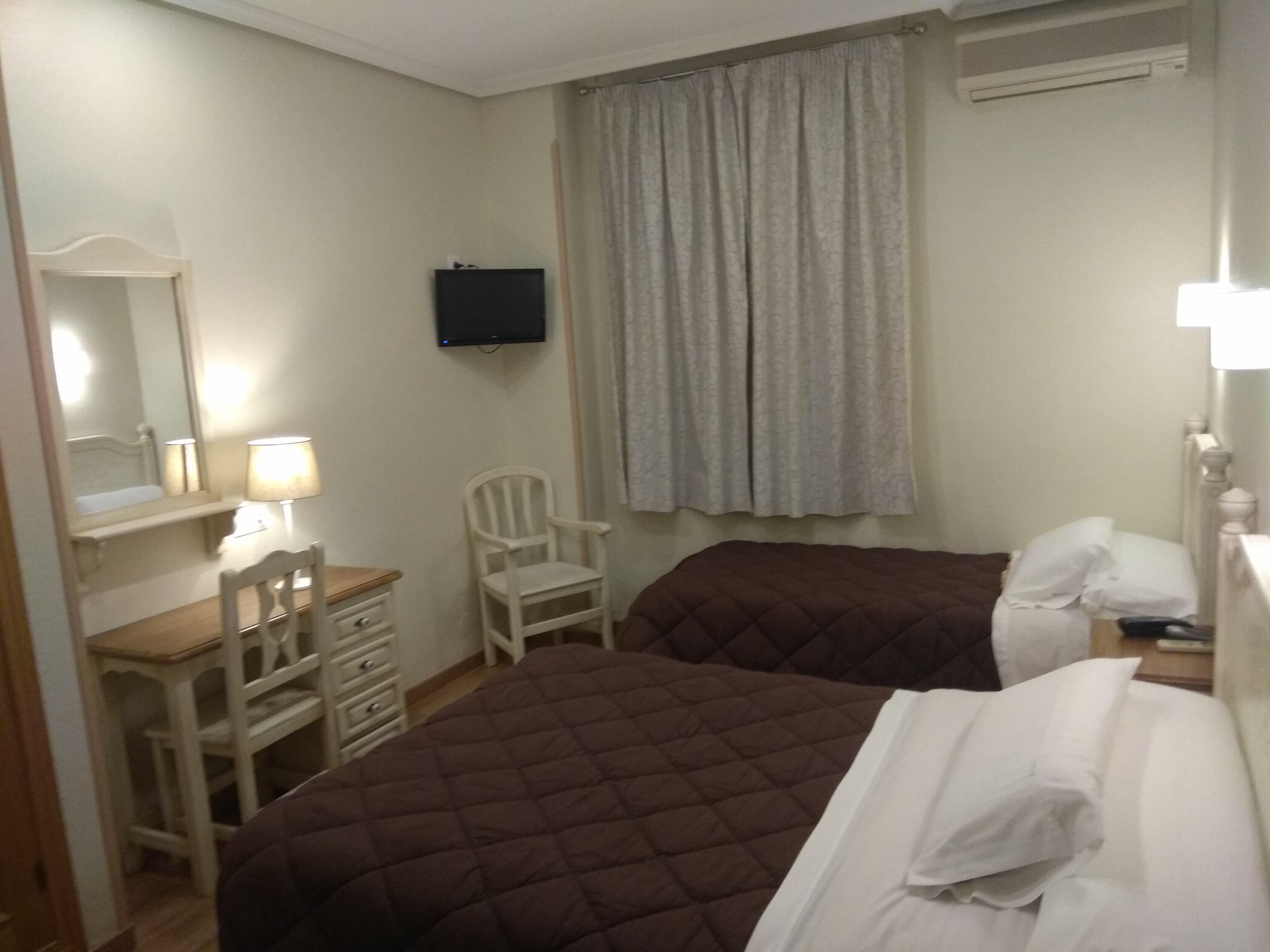 Hostal Toledo Pensión 2*